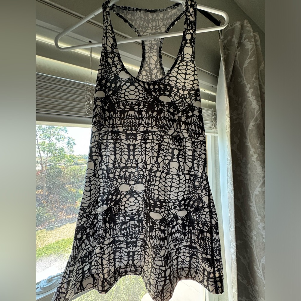 EUC Lululemon Racer Back Tank 🤍
